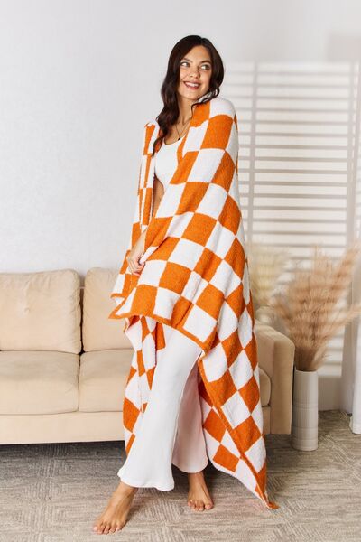 Checkered Print Throw Blanket