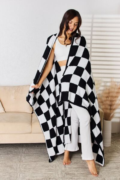 Checkered Print Throw Blanket